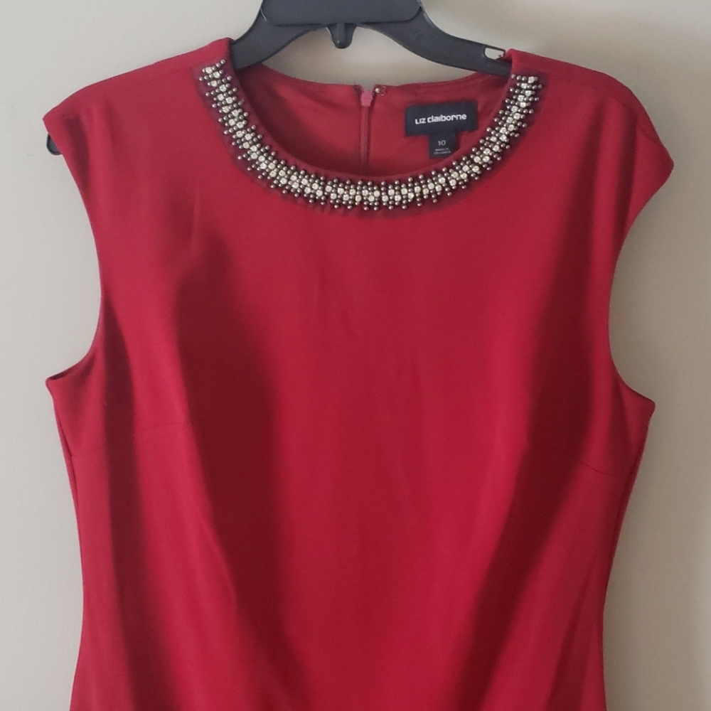 Red Dress - Picture 3 of 3